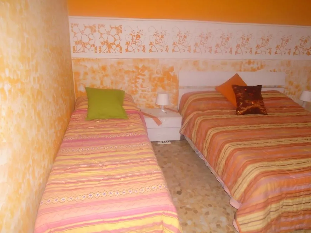 Tropical Bed&Breakfast Bed & Breakfast